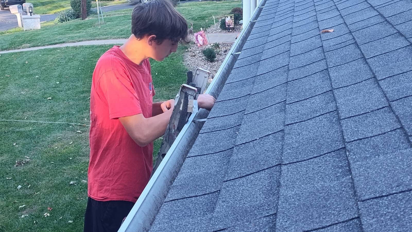 Gutter Cleaning by Elite Exteriors in Floyds Knobs & Southern Indiana